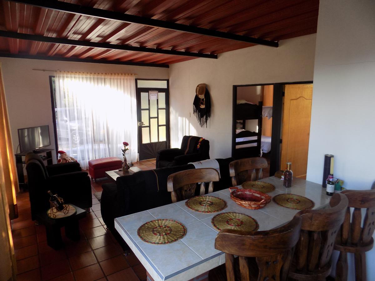 אקיטניה Cabanas Refugio Del Cerro מראה חיצוני תמונה