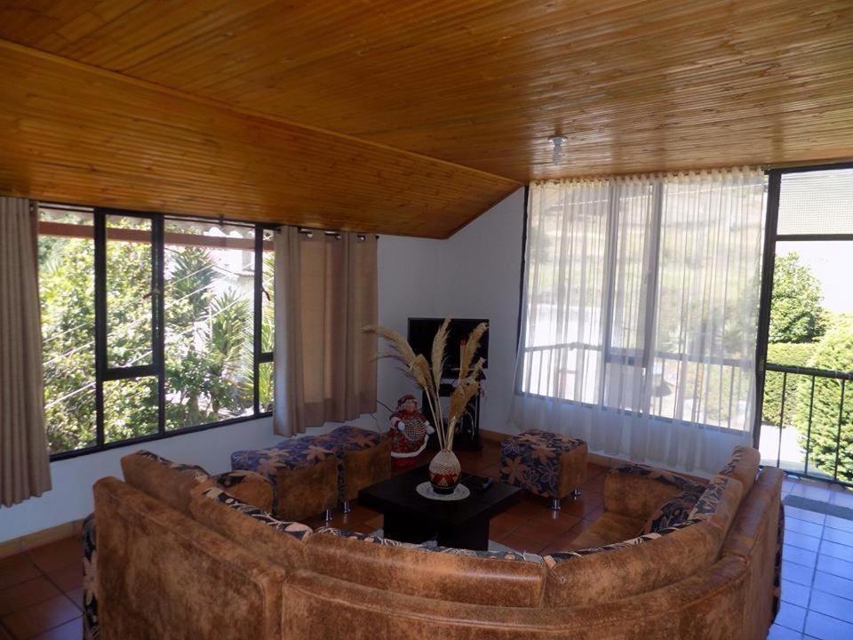 אקיטניה Cabanas Refugio Del Cerro מראה חיצוני תמונה